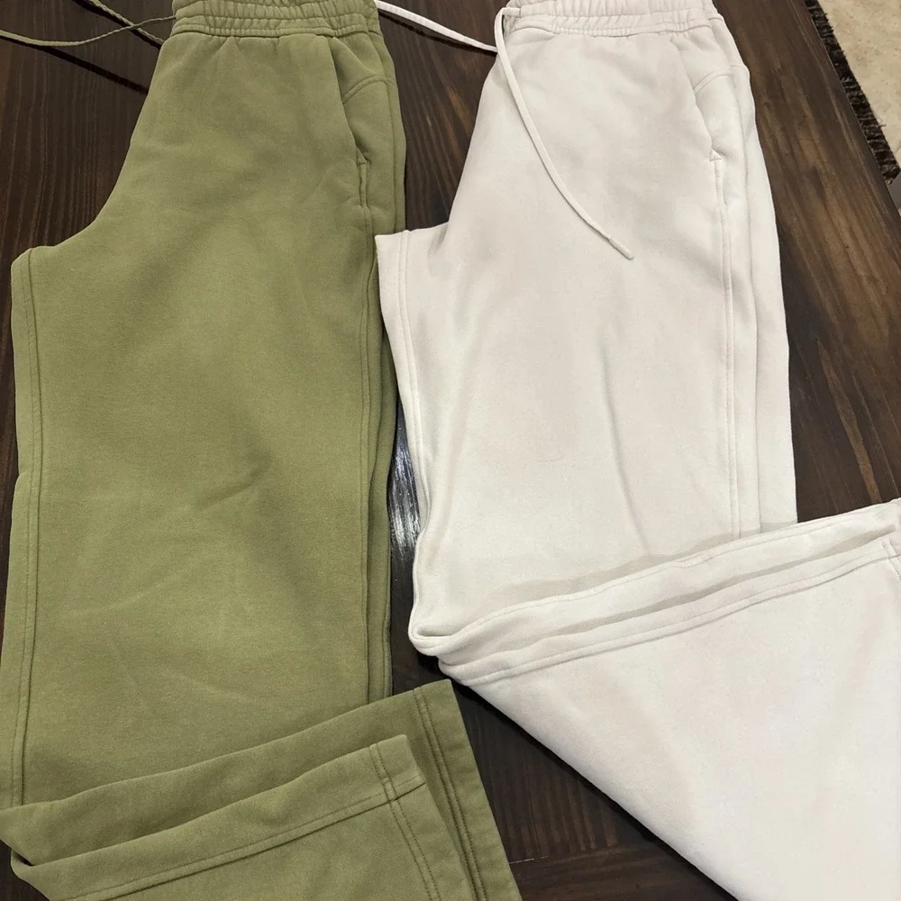 lululemon Women's High Waisted Sweatpants Size 8 Two Pairs Set